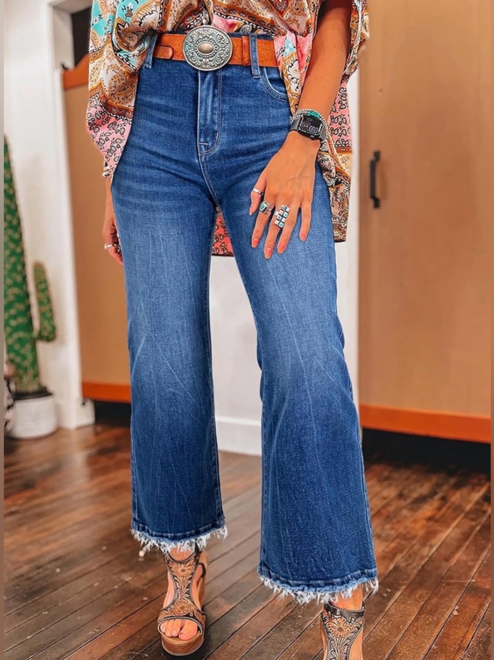 Stylish High Waisted Jeans Women’s | Flared Cropped | Raw Hem - Sz 18